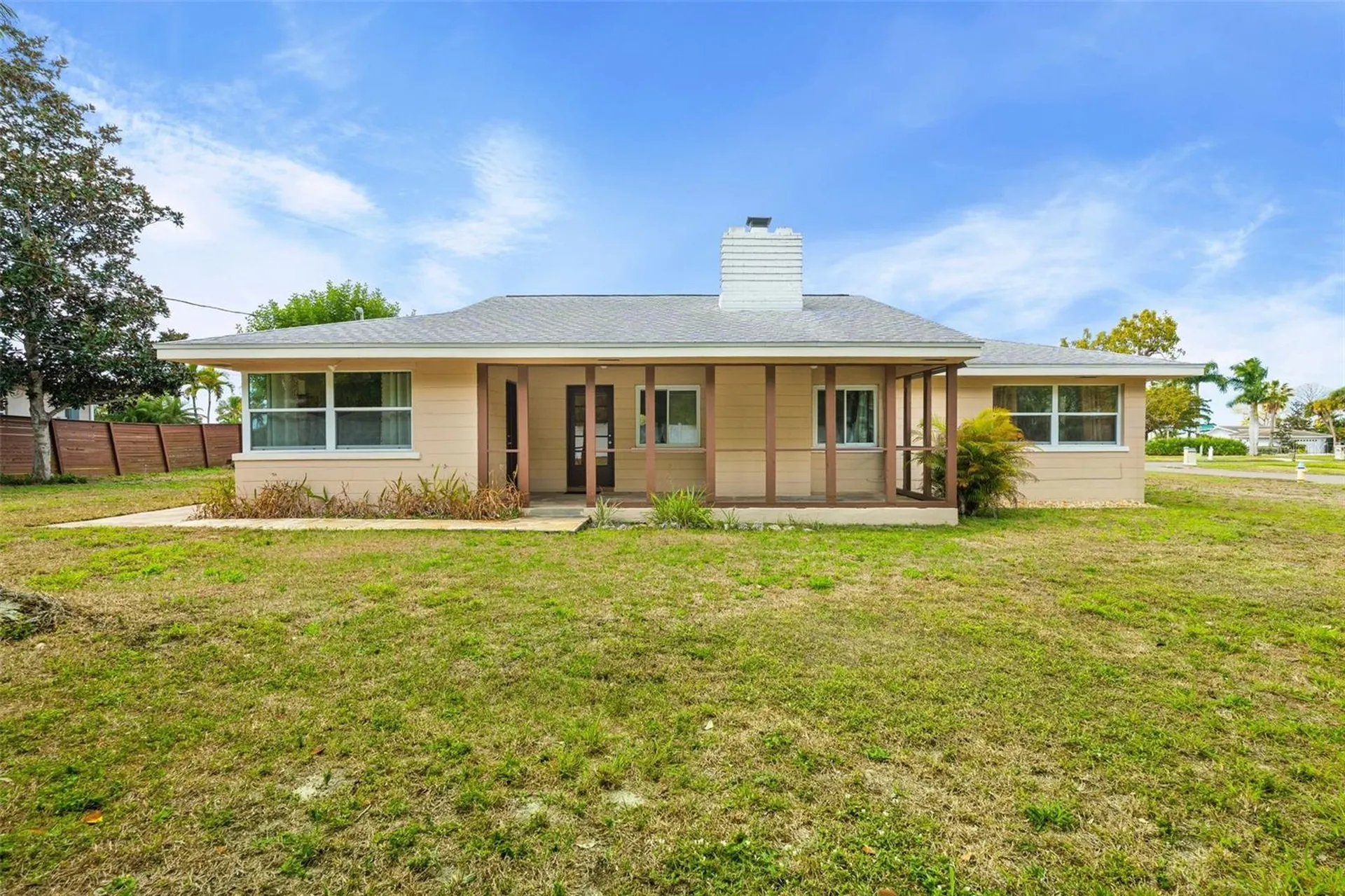 7549 Westmoreland Drive Sarasota FL 34243
