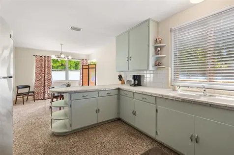 7549 Westmoreland Drive Sarasota FL 34243