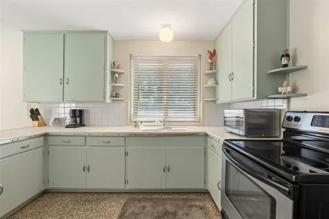 7549 Westmoreland Drive Sarasota FL 34243