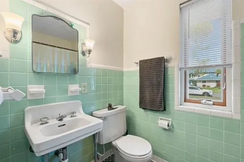 7549 Westmoreland Drive Sarasota FL 34243