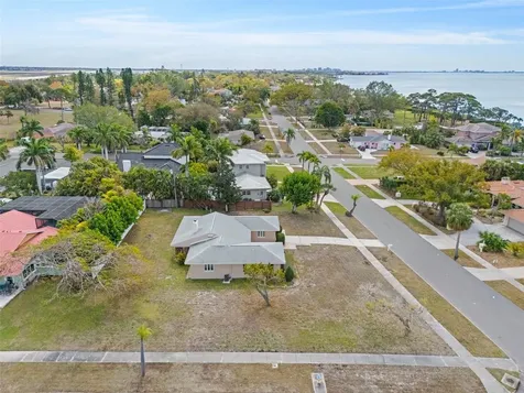 7549 Westmoreland Drive Sarasota FL 34243