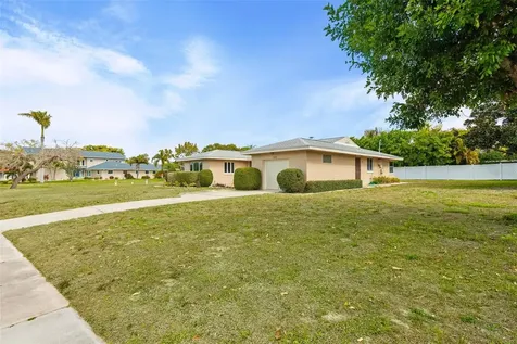 7549 Westmoreland Drive Sarasota FL 34243