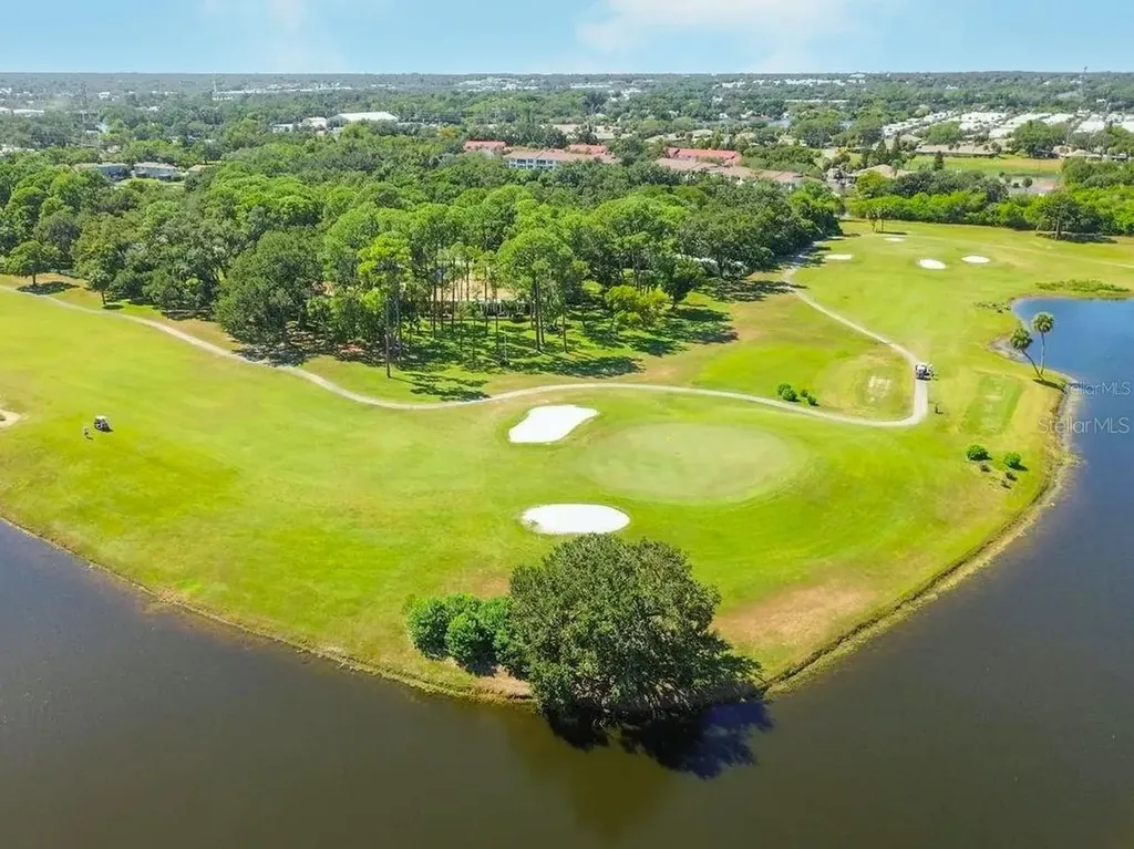 38 Country Club Drive Largo FL 33771