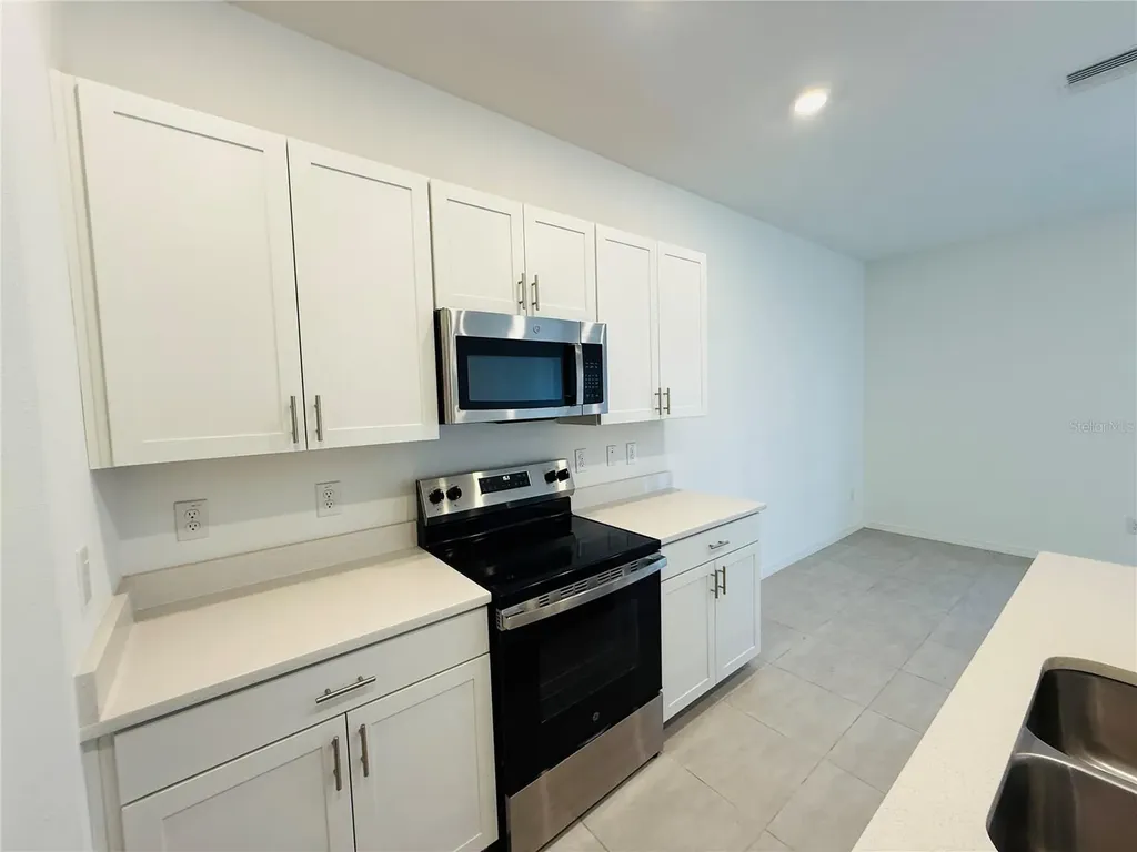 2264 Paravane Way Wesley Chapel FL 33543