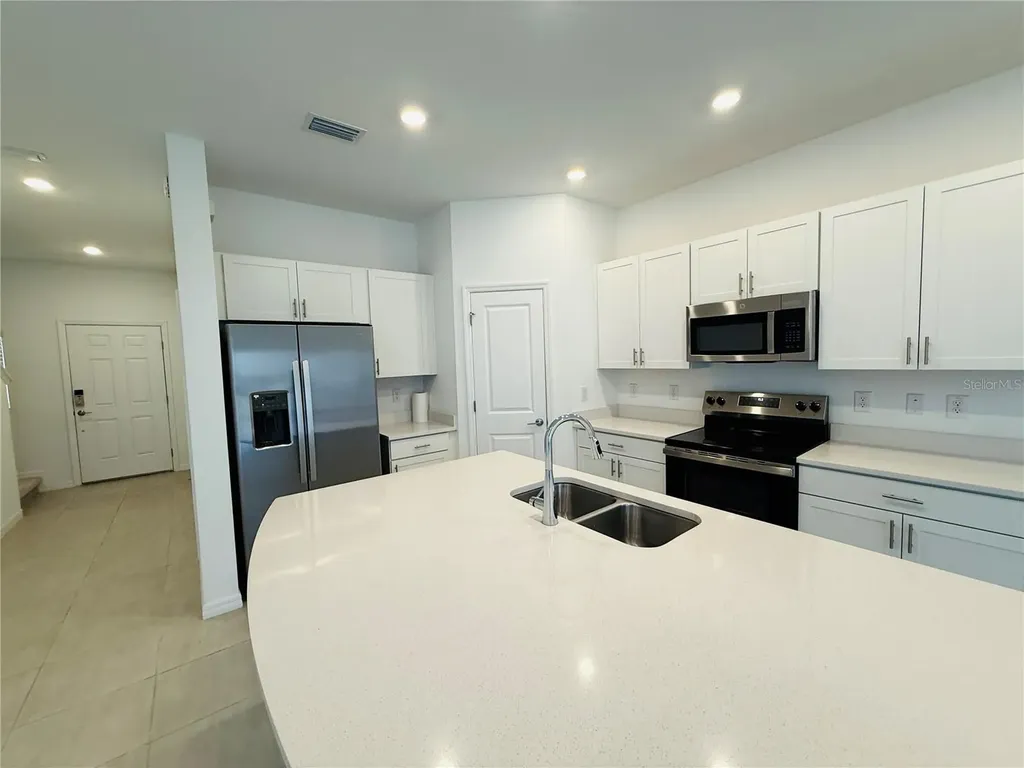2264 Paravane Way Wesley Chapel FL 33543