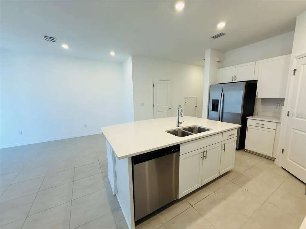 2264 Paravane Way Wesley Chapel FL 33543