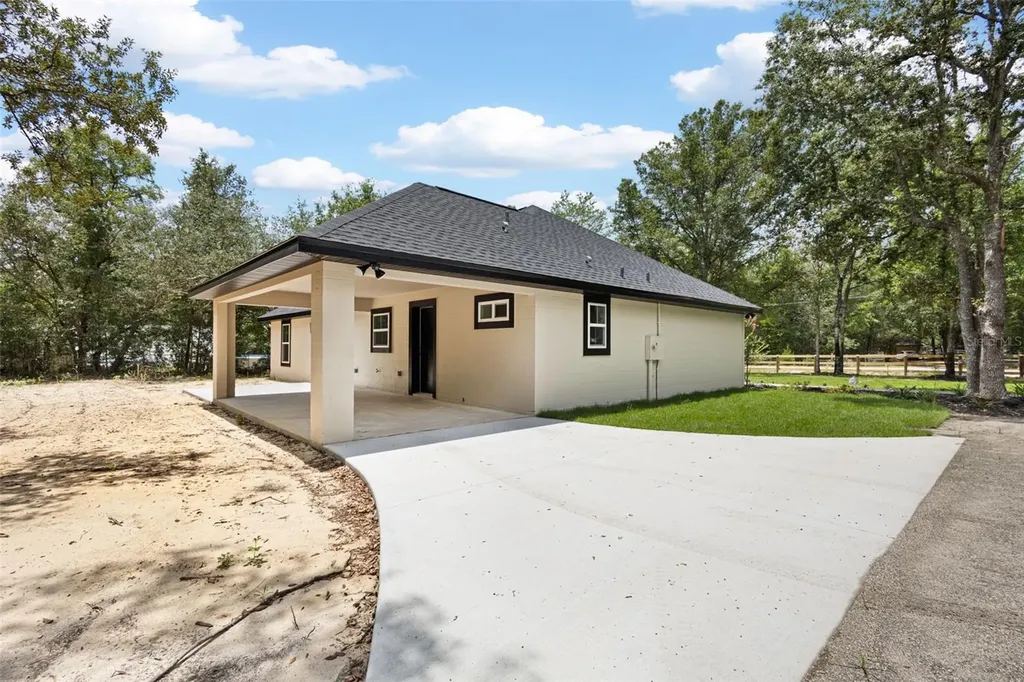 8541 NE 105 Avenue Bronson FL 32621