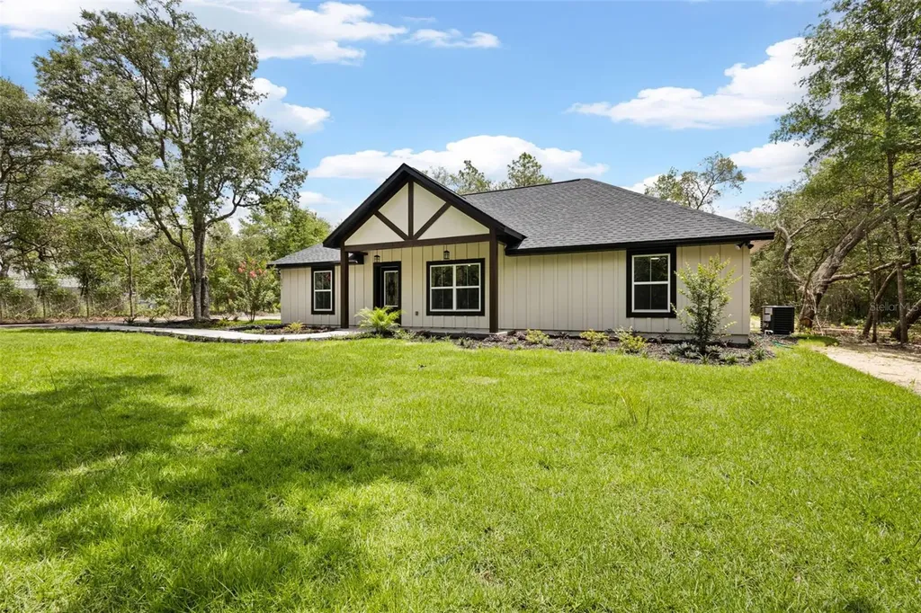 8541 NE 105 Avenue Bronson FL 32621