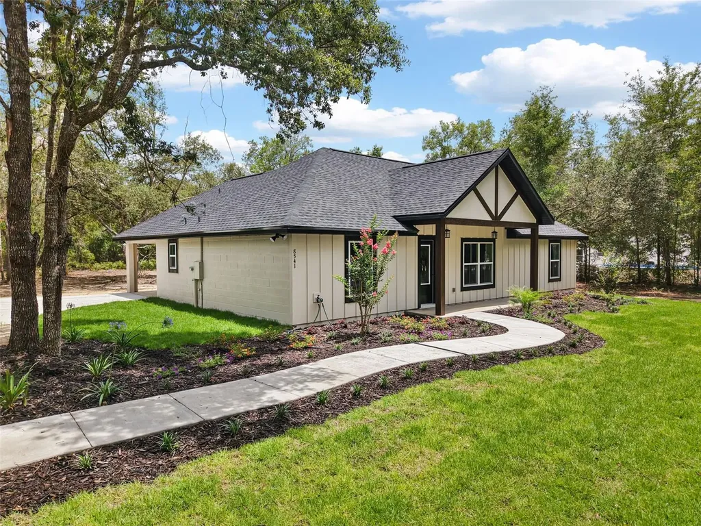 8541 NE 105 Avenue Bronson FL 32621