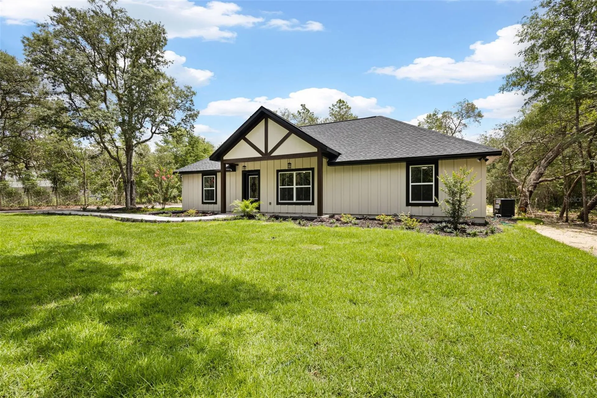 8541 NE 105 Avenue Bronson FL 32621