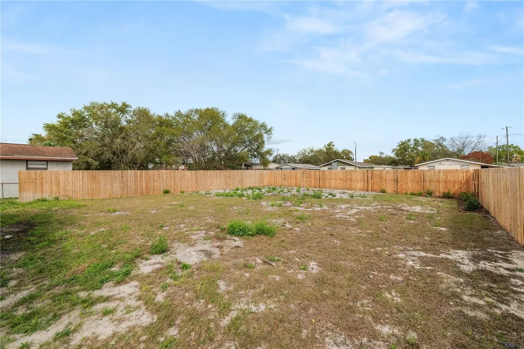 272 Avenue A Waverly FL 33877