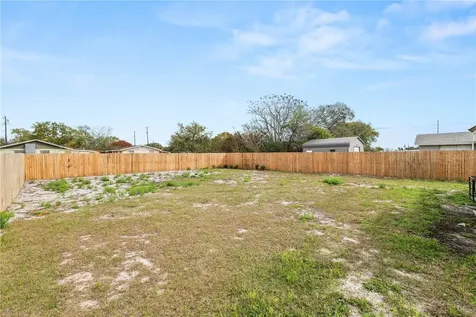 272 Avenue A Waverly FL 33877