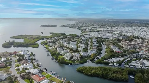 1508 Bowlees Cove Bradenton FL 34207