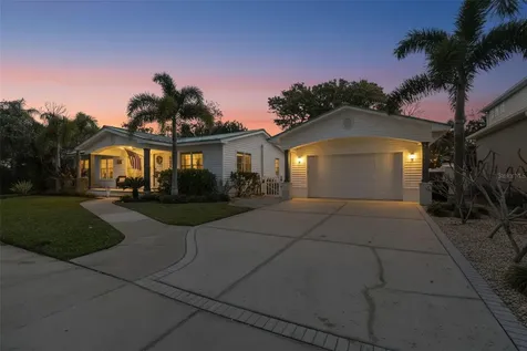 759 Lantana Avenue Clearwater FL 33767