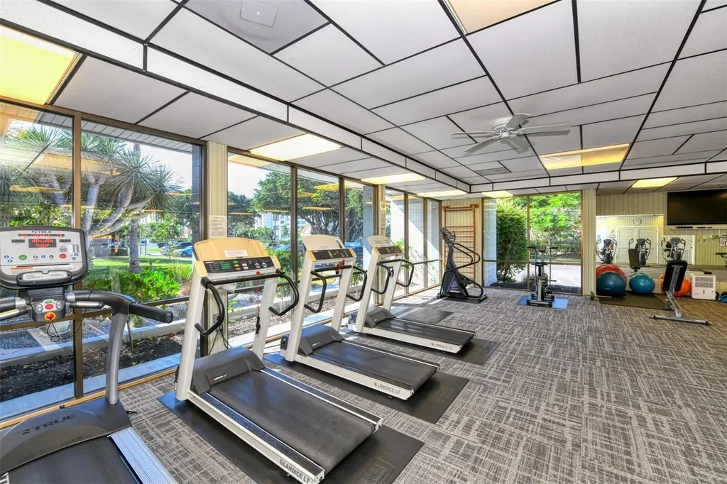 4440 Exeter Drive Longboat Key FL 34228