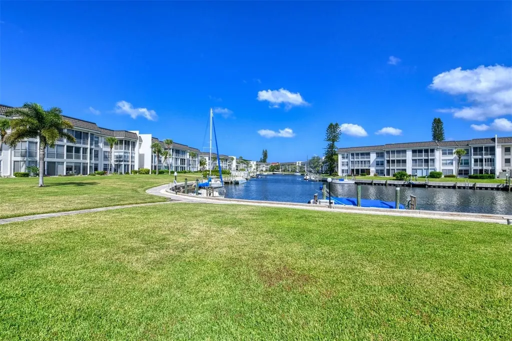 4440 Exeter Drive Longboat Key FL 34228