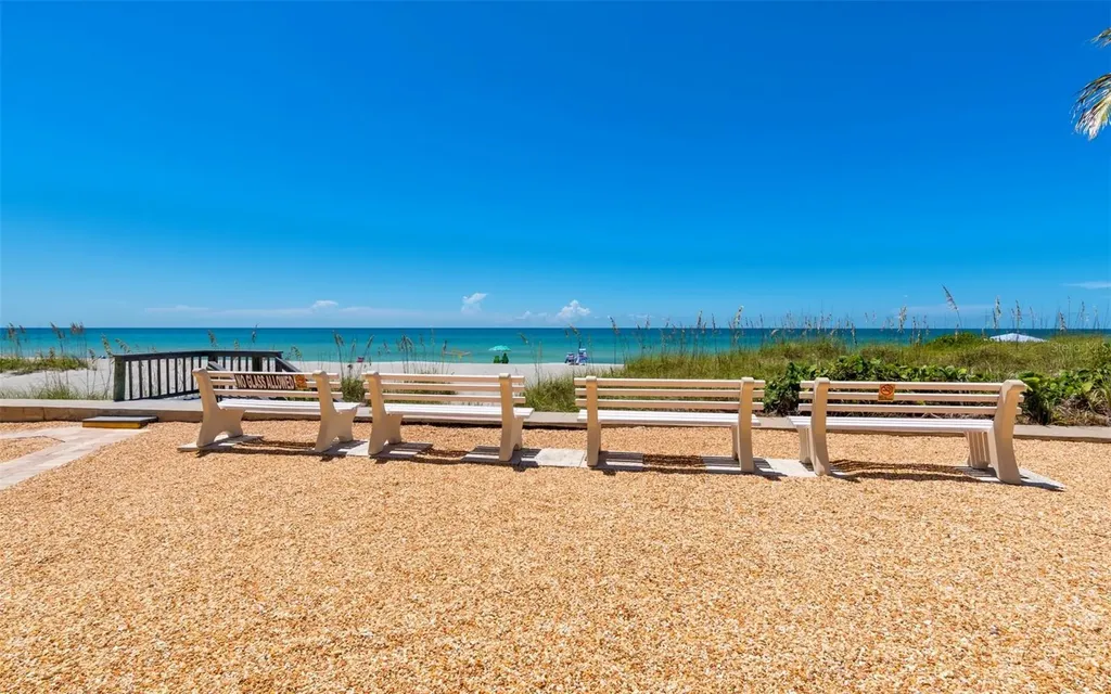 4440 Exeter Drive Longboat Key FL 34228