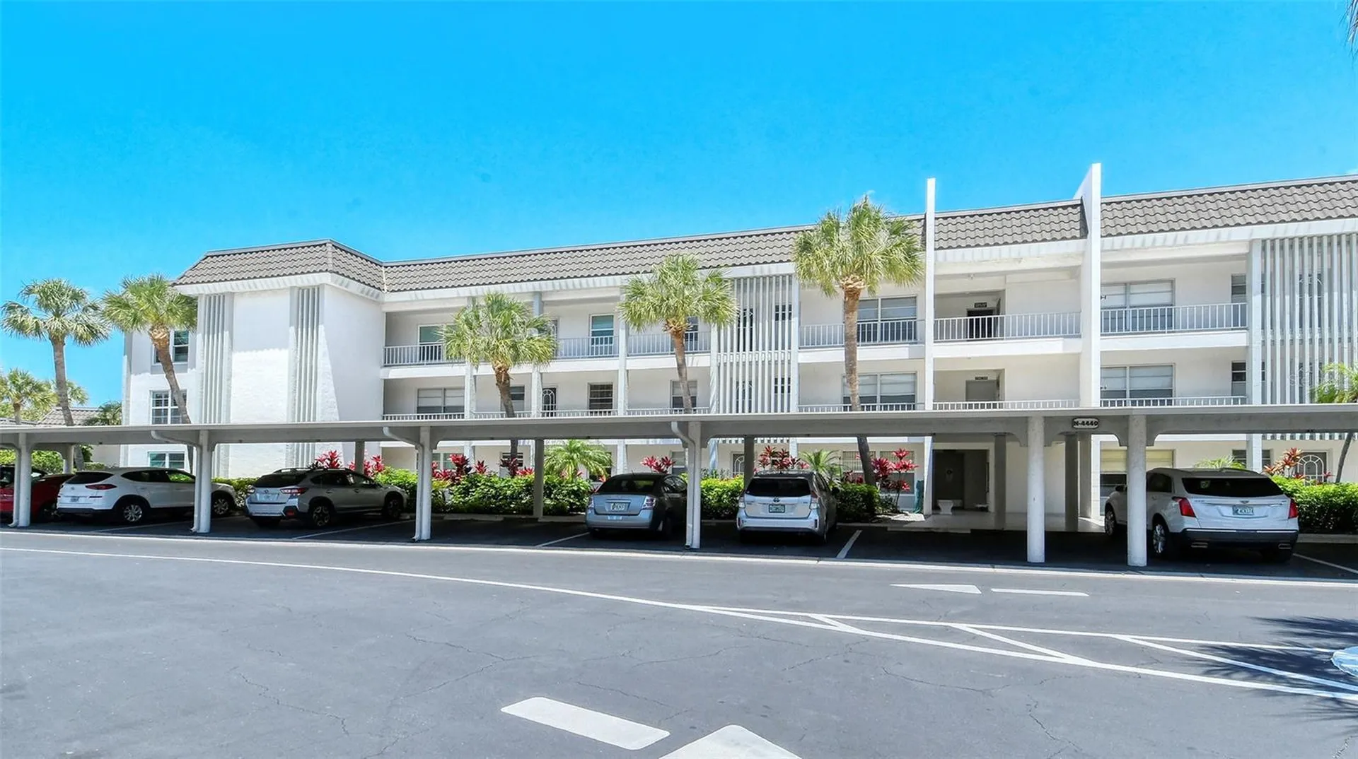 4440 Exeter Drive Longboat Key FL 34228