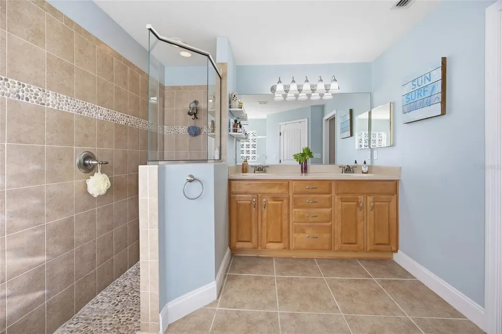 13025 NE 7th Lane Silver Springs FL 34488