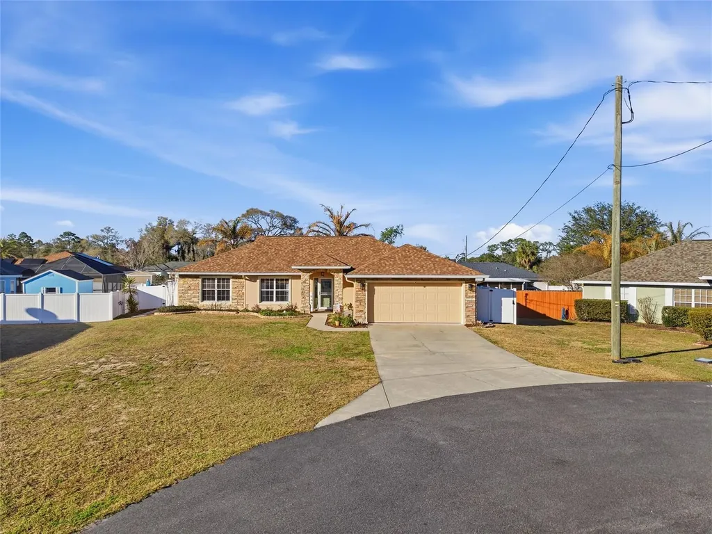 13025 NE 7th Lane Silver Springs FL 34488