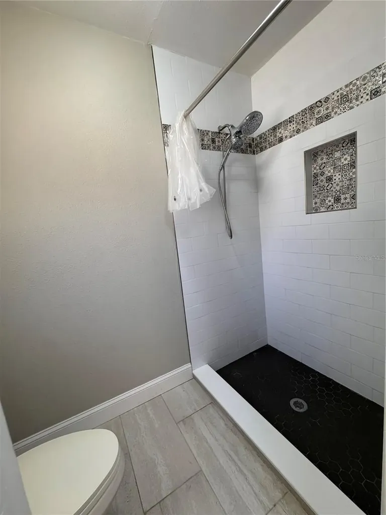5619 Colonial Oaks Boulevard Sarasota FL 34232