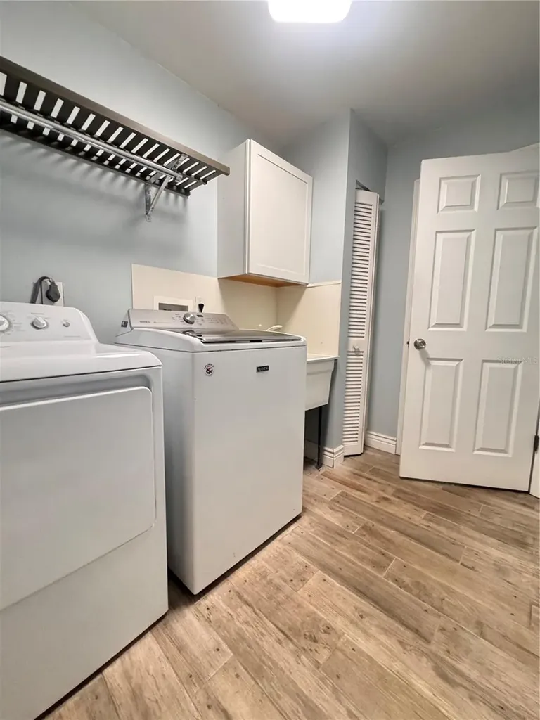 5619 Colonial Oaks Boulevard Sarasota FL 34232