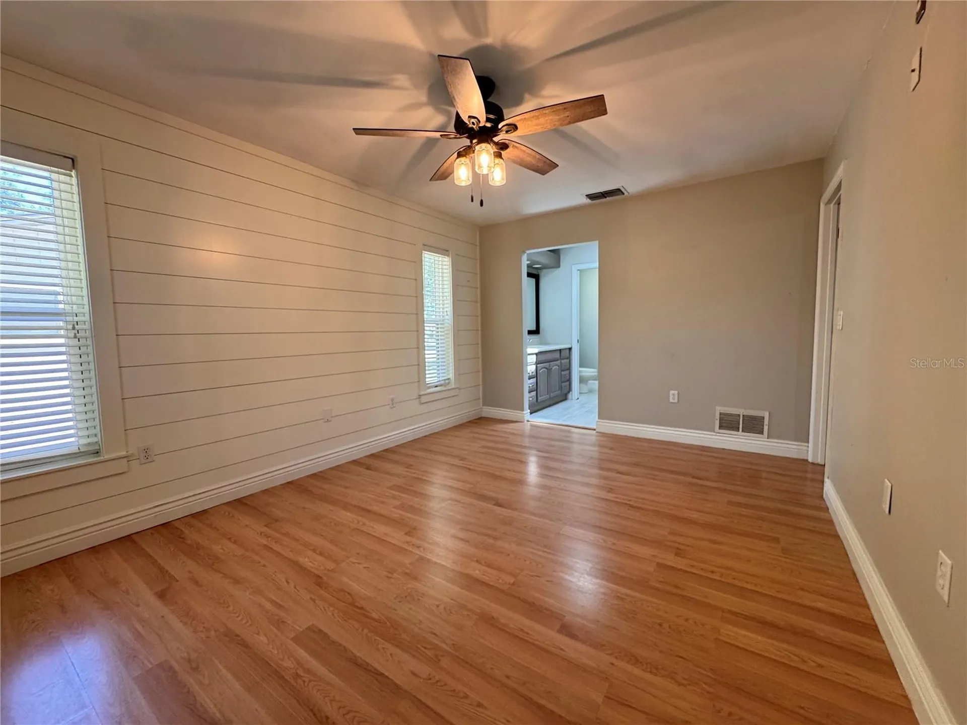 5619 Colonial Oaks Boulevard Sarasota FL 34232