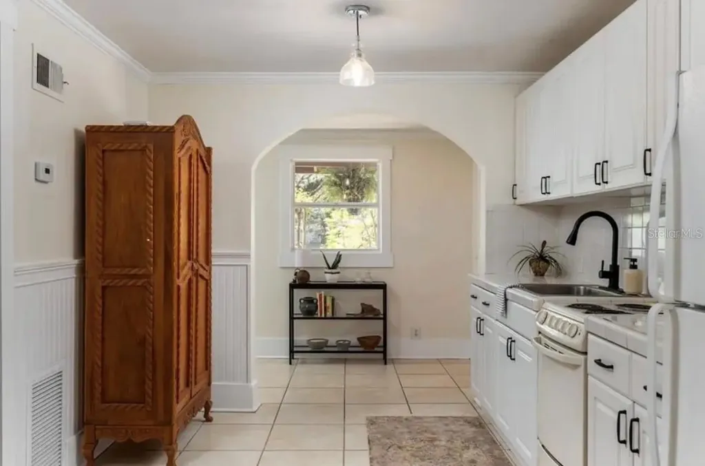 236 W North Street Tampa FL 33604