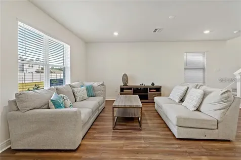 30555 Thunderbird Drive Wesley Chapel FL 33545