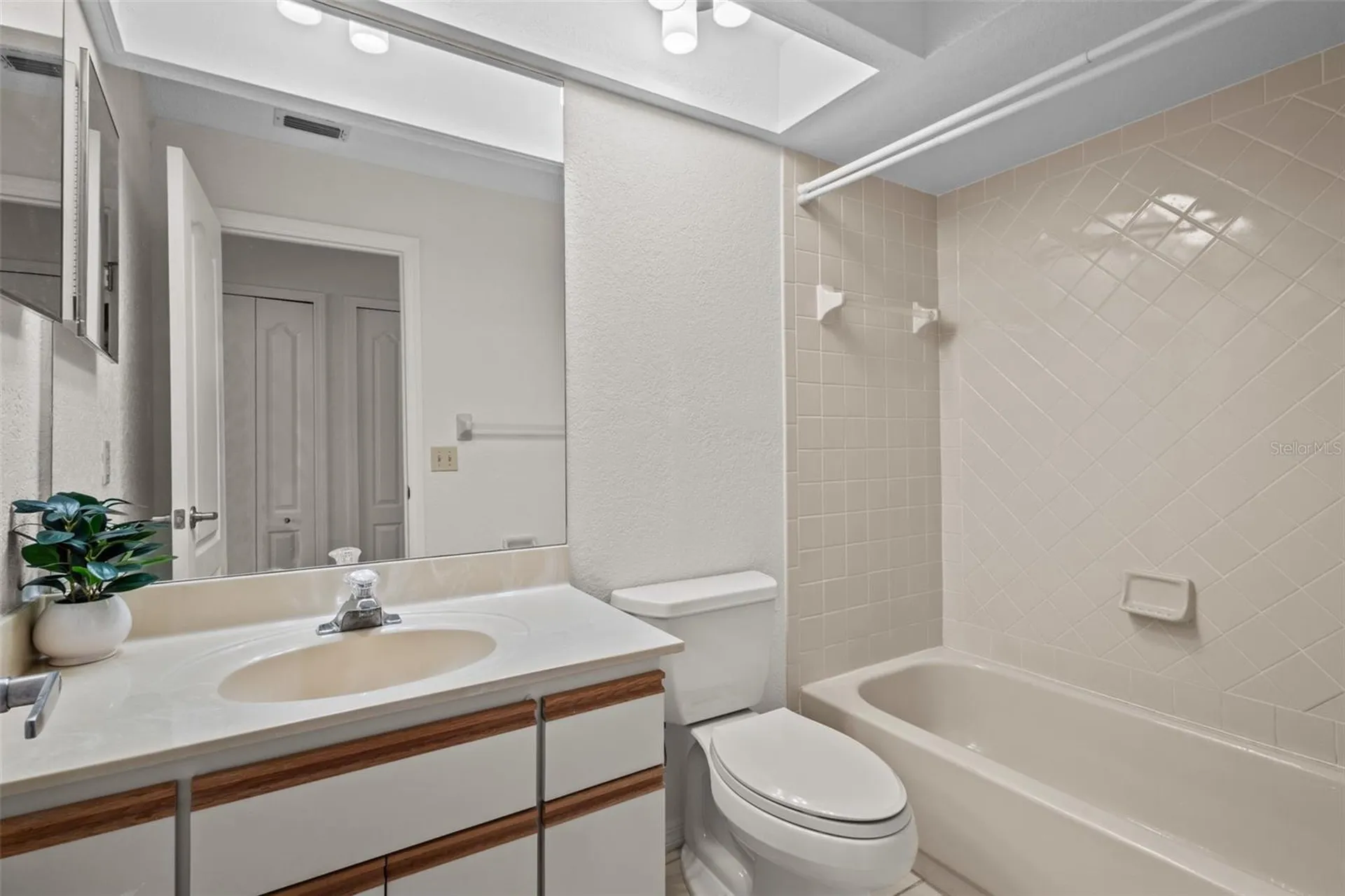 2014 Golfview Drive Tarpon Springs FL 34689