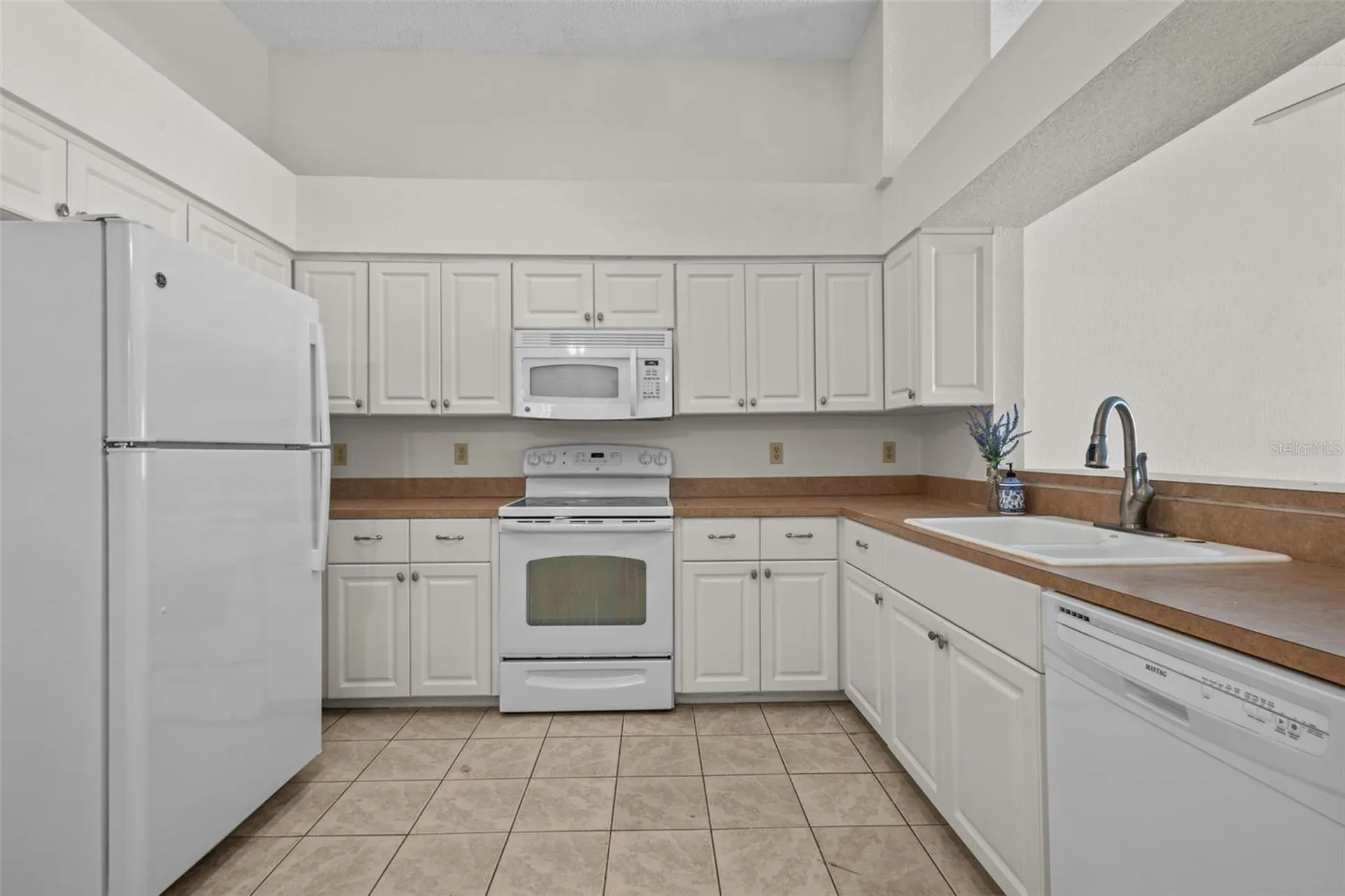 2014 Golfview Drive Tarpon Springs FL 34689