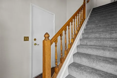 2014 Golfview Drive Tarpon Springs FL 34689