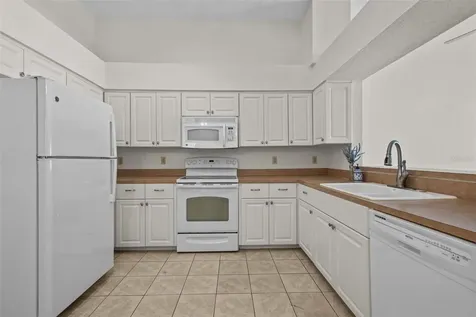2014 Golfview Drive Tarpon Springs FL 34689