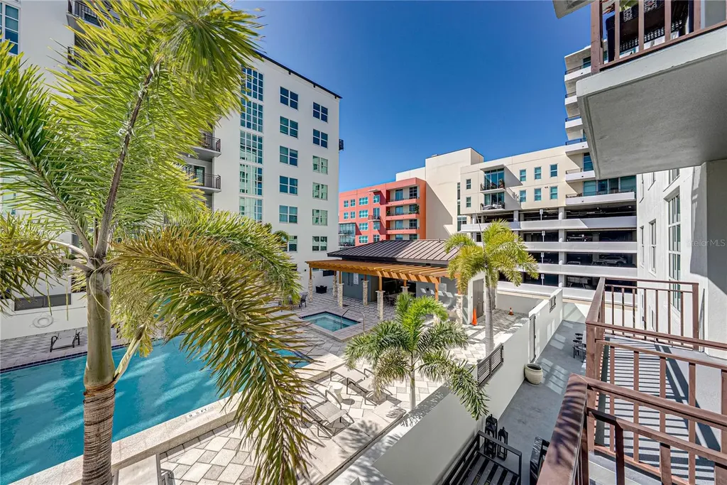 1227 E Madison Street Tampa FL 33602