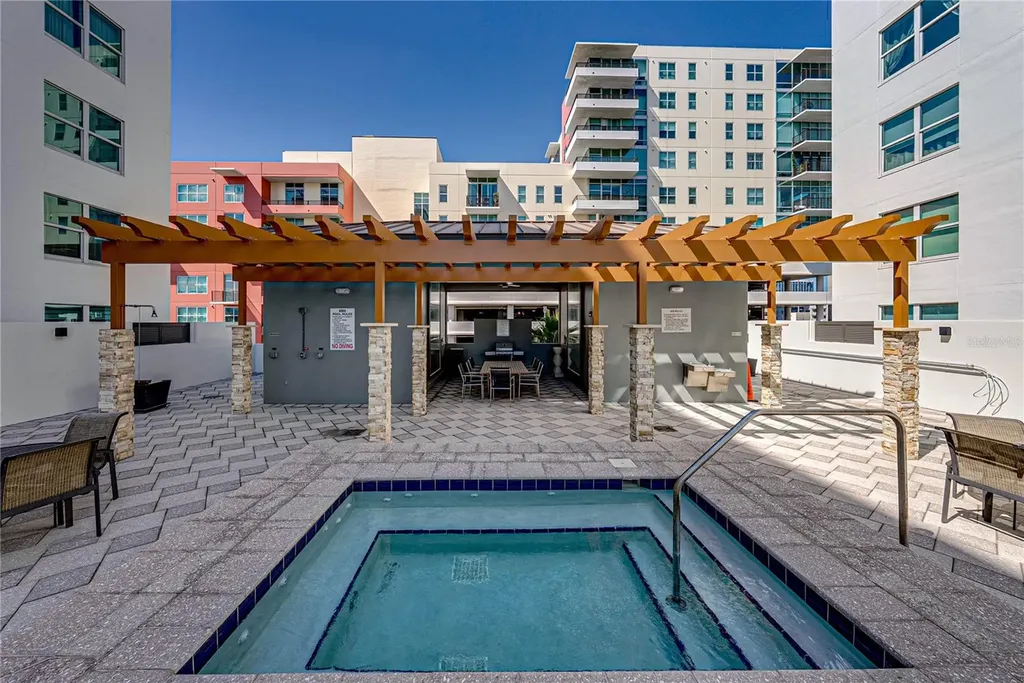 1227 E Madison Street Tampa FL 33602
