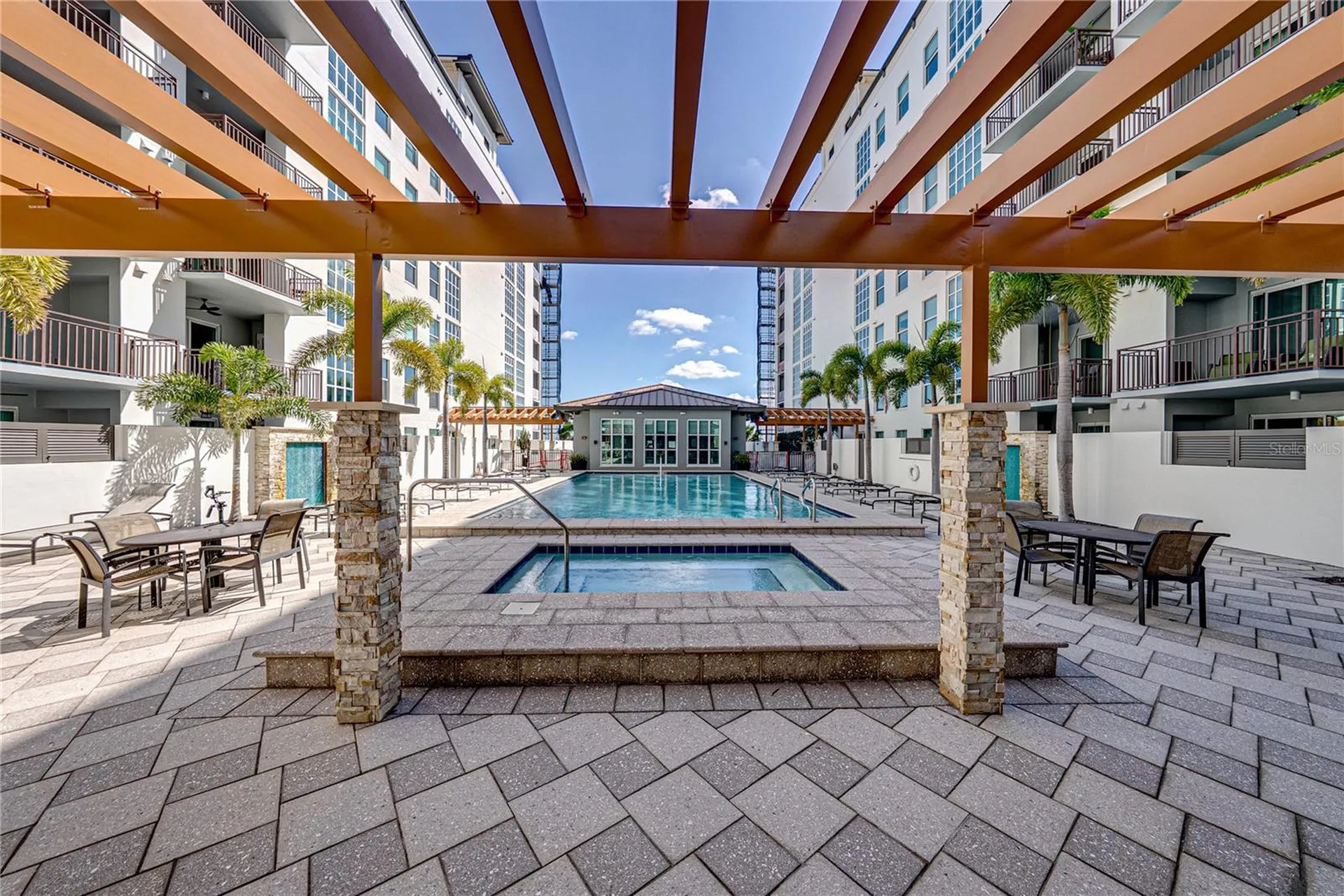 1227 E Madison Street Tampa FL 33602