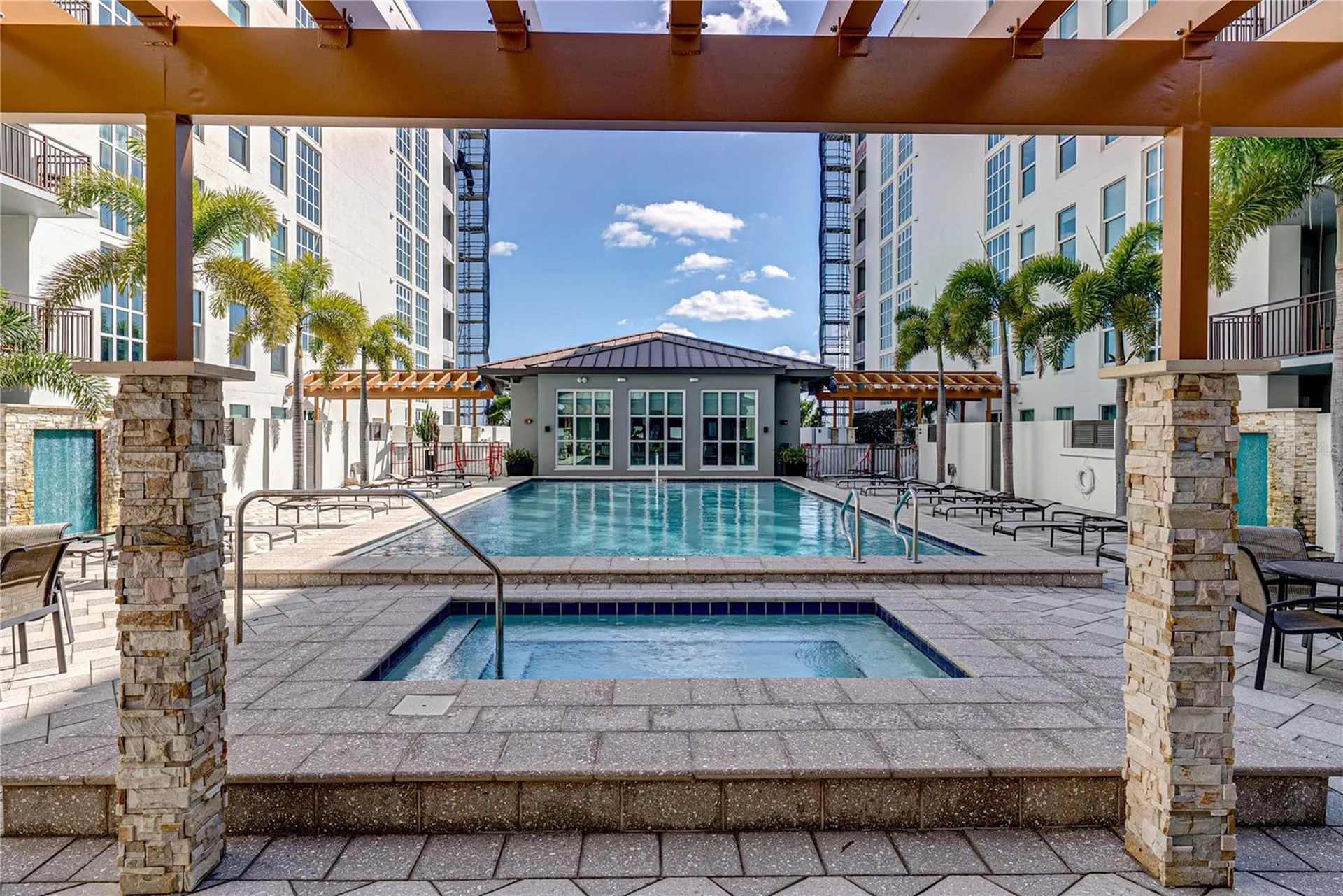1227 E Madison Street Tampa FL 33602