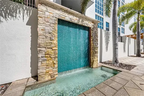 1227 E Madison Street Tampa FL 33602