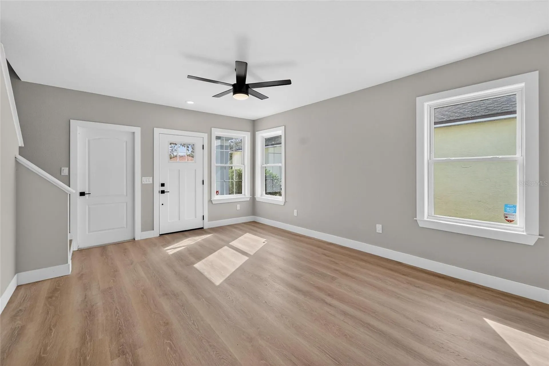 1112 Lake Shore Ranch Drive Seffner FL 33584