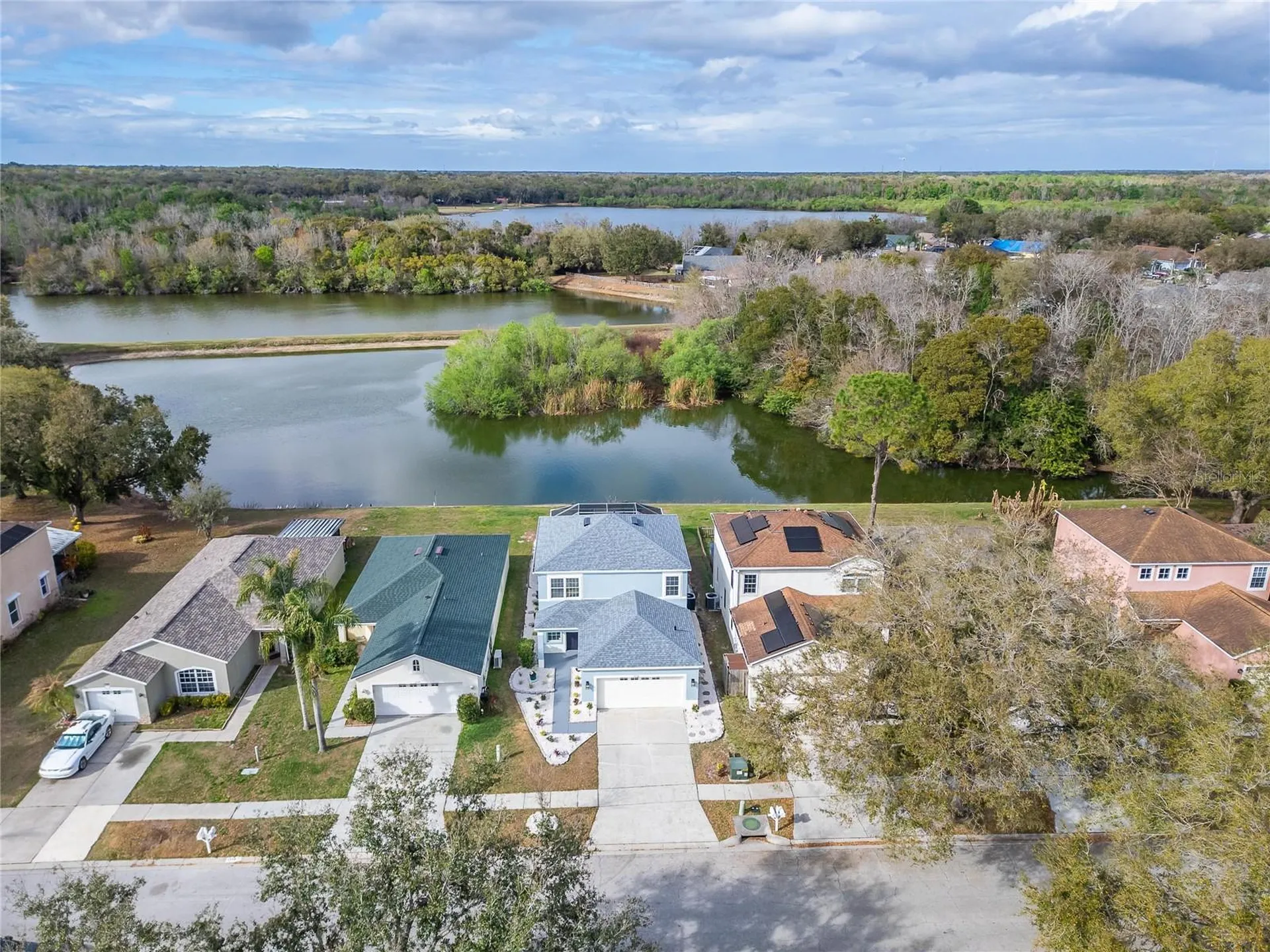 1112 Lake Shore Ranch Drive Seffner FL 33584
