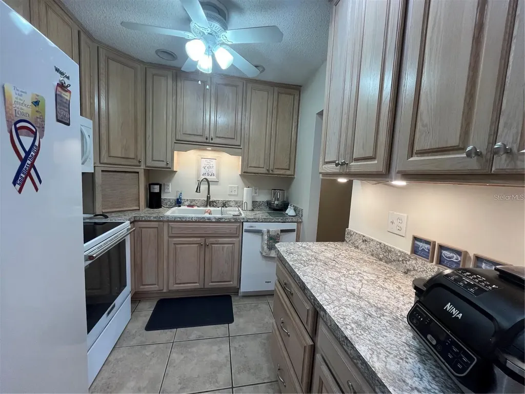 1907 Canterbury Lane Sun City Center FL 33573