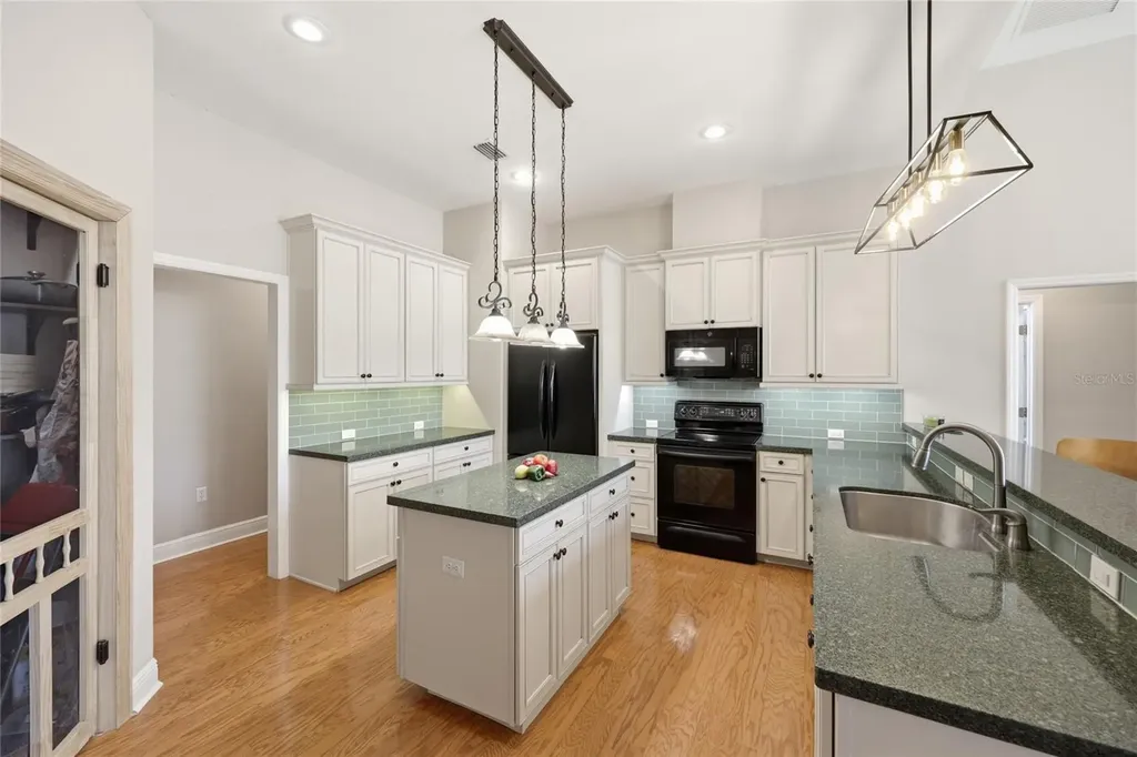 10320 SW 17th Place Gainesville FL 32607