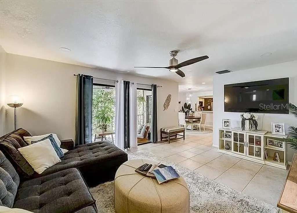 6326 Grand Bahama Circle Tampa FL 33615