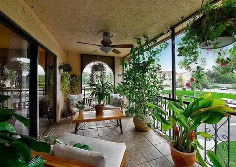 6326 Grand Bahama Circle Tampa FL 33615
