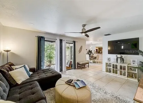 6326 Grand Bahama Circle Tampa FL 33615