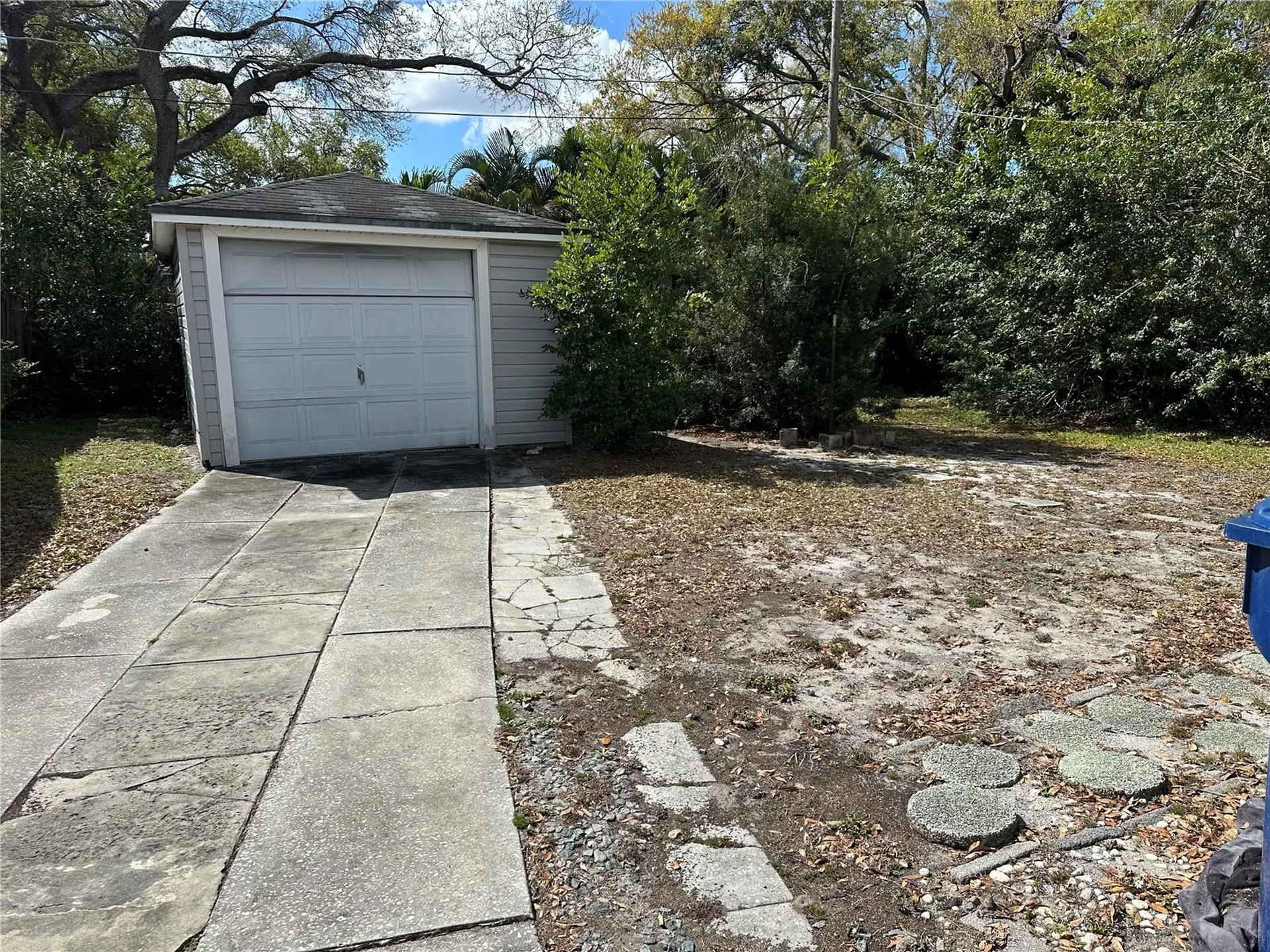 3616 W Azeele Street Tampa FL 33609