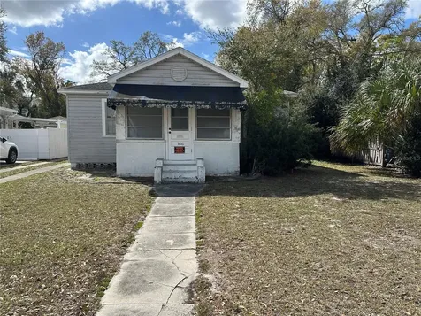 3616 W Azeele Street Tampa FL 33609