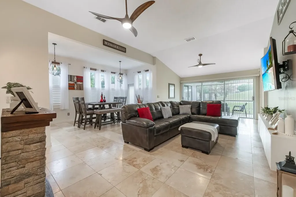 1824 Stafford Springs Boulevard Mount Dora FL 32757