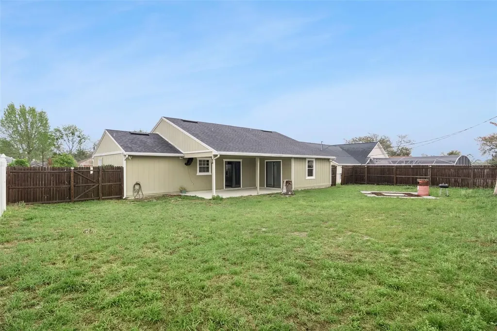 2513 Dumas Drive Deltona FL 32738