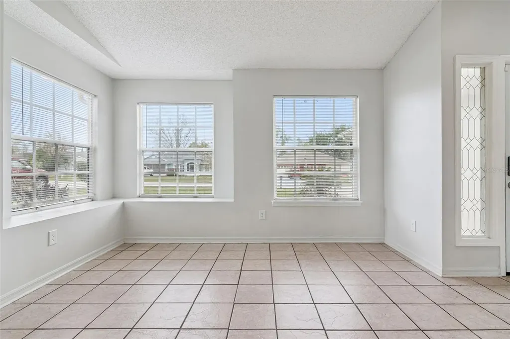2513 Dumas Drive Deltona FL 32738